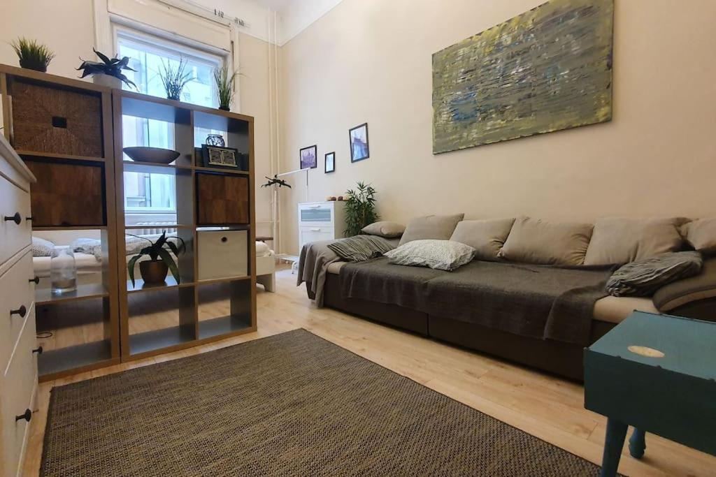 Wesseleny Apartment Near Synagogue With Ac After Renovation Budapest Exterior photo